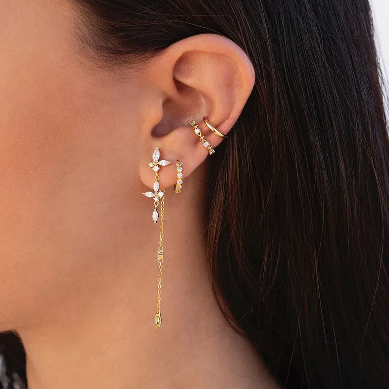 Druppel Oorbellen Sieraad - Elurea - Elegante Gouden Afwerking - Tijdloze Mode Accessoire