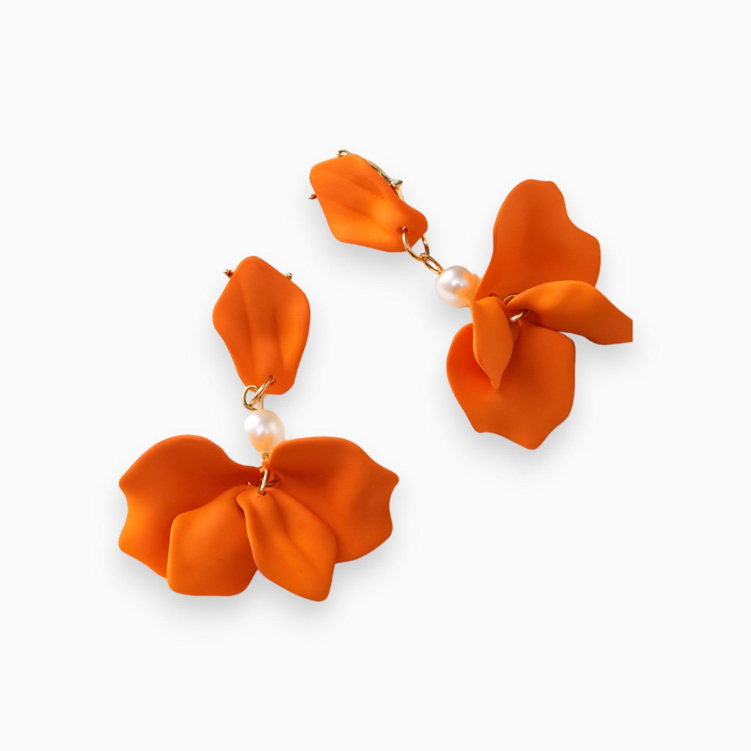 Gouden Parel Oorbellen - Aurava - Elegante Hangerstijl - Luxe Sieraden