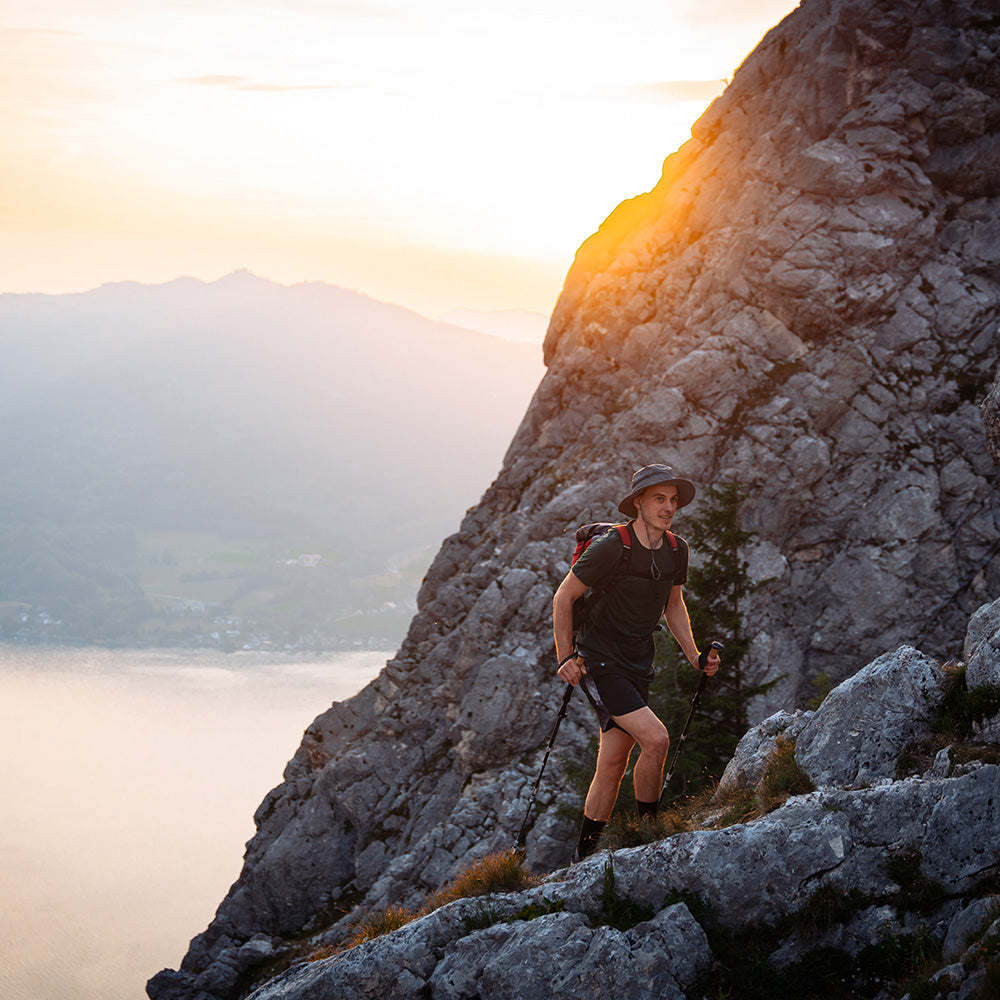 Trekking Stokken - TrailMax - Lichtgewicht Carbon - Vouwbaar met Kurken Handgrepen