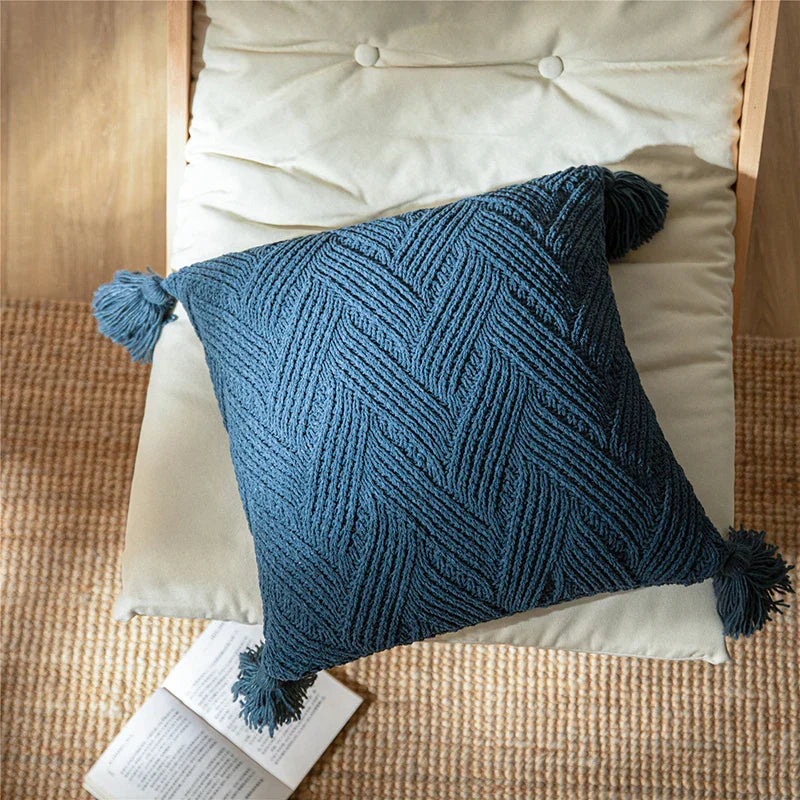 Kussenhoes - PlushSoft - Chenille Stof - Nordic Pompons