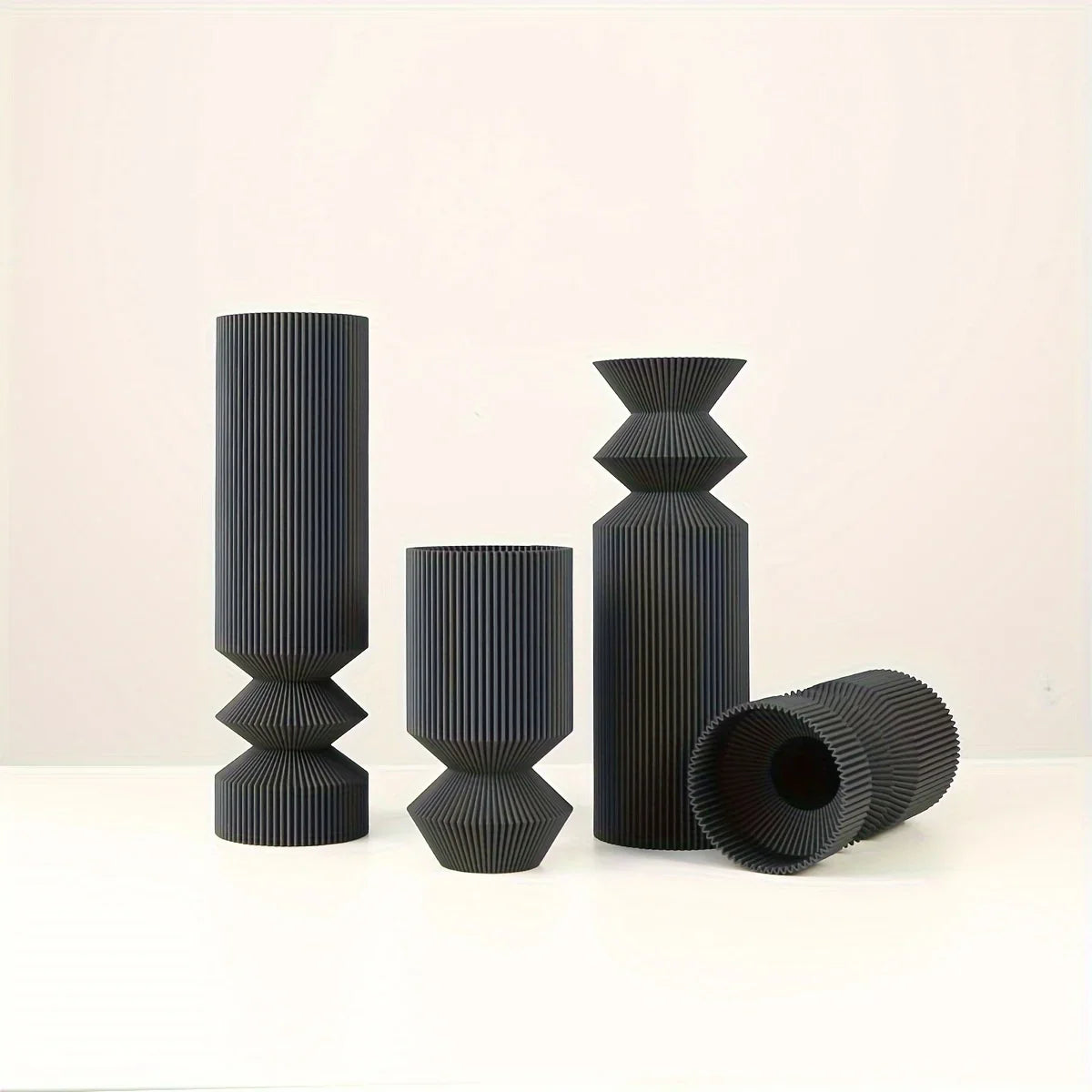 Vaas - NordicStyle - Zwart Design - Elegante Woondecoratie