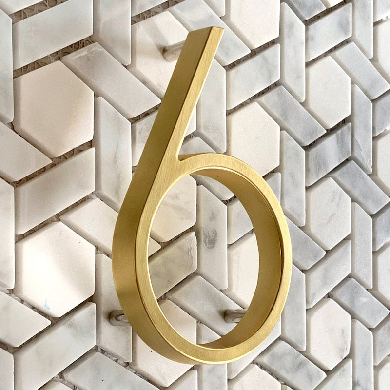 Huisnummers - LuxiNum - Modern Ontwerp - Gouden Afwerking