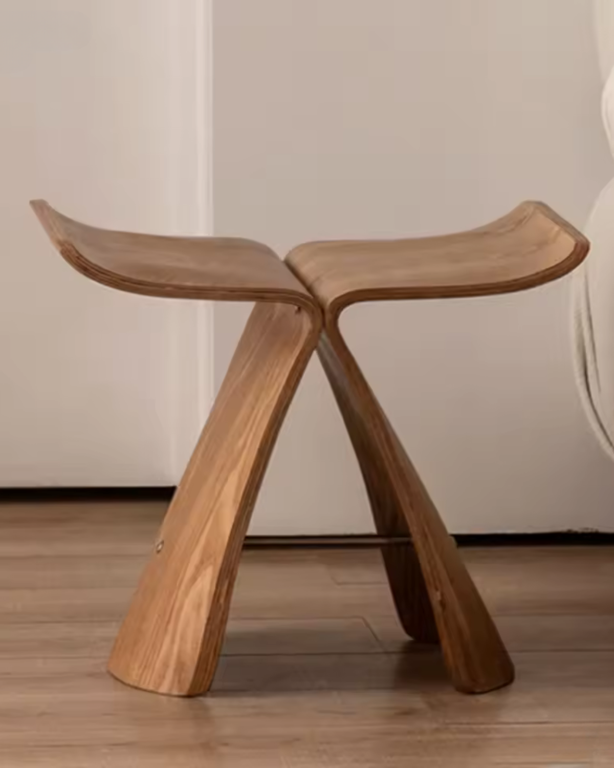 Bijzettafel - EleganceWood - Vintage Design - Vlinder Vorm