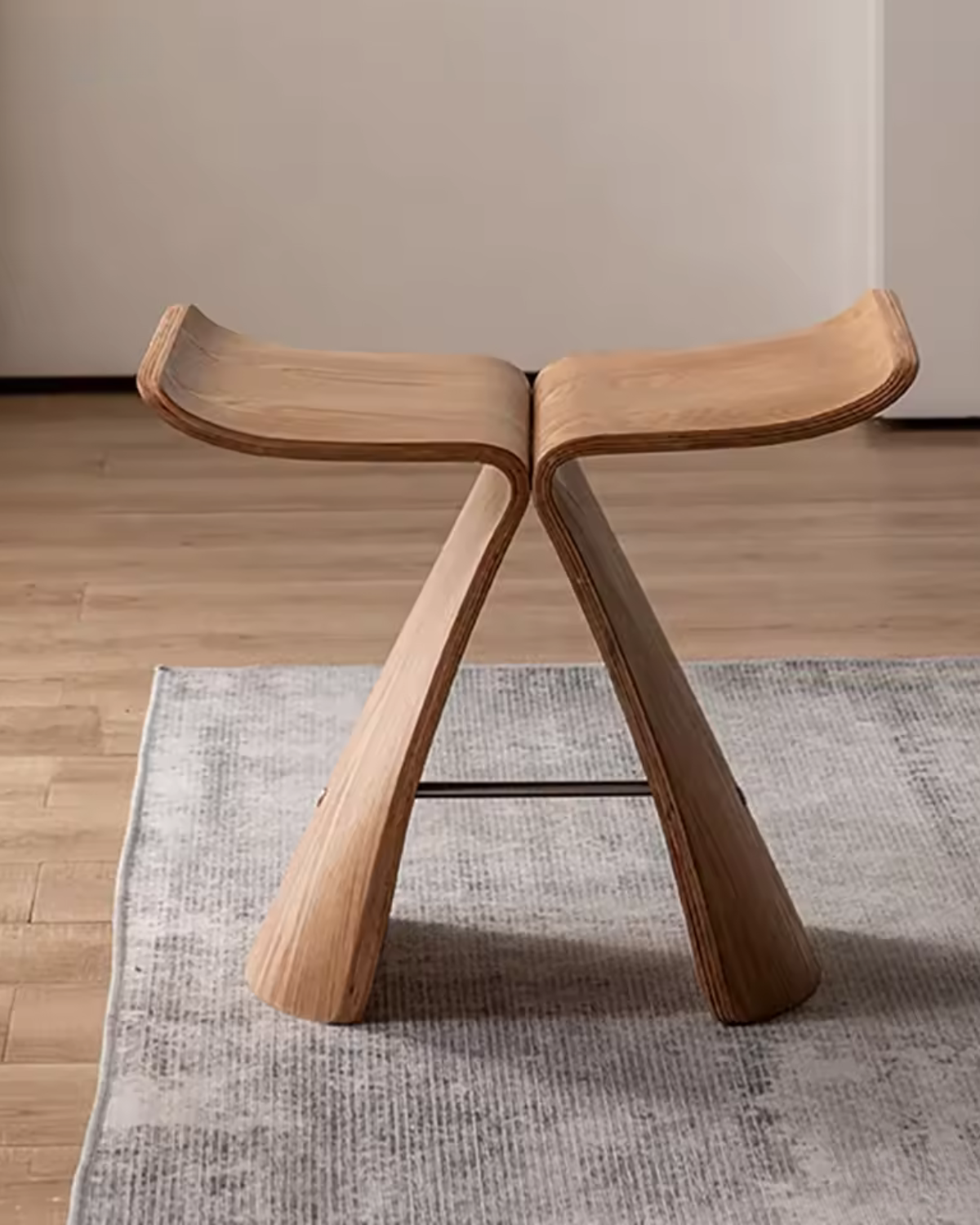 Bijzettafel - EleganceWood - Vintage Design - Vlinder Vorm