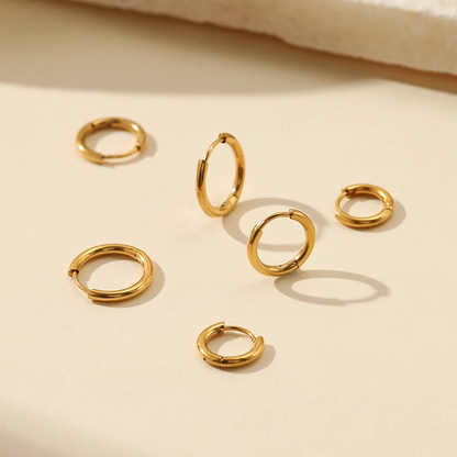 Gouden Hoepel Oorbellen - Auristelle - Elegante Dagelijkse Sieraden - Lichtgewicht Ontwerp