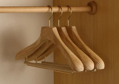 Kledinghangers - WoodEase - Premium Kamferhout - Brede Schouders