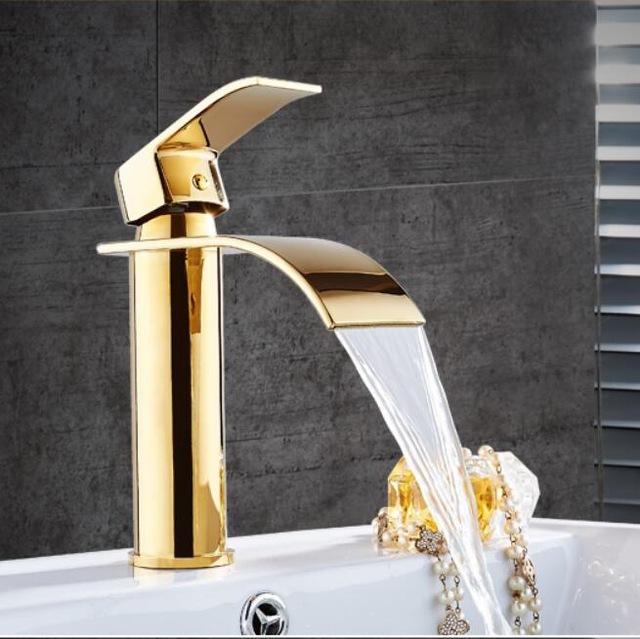 Badkraan - LuxeFlow - Messing Gouden Afwerking - Watervalontwerp