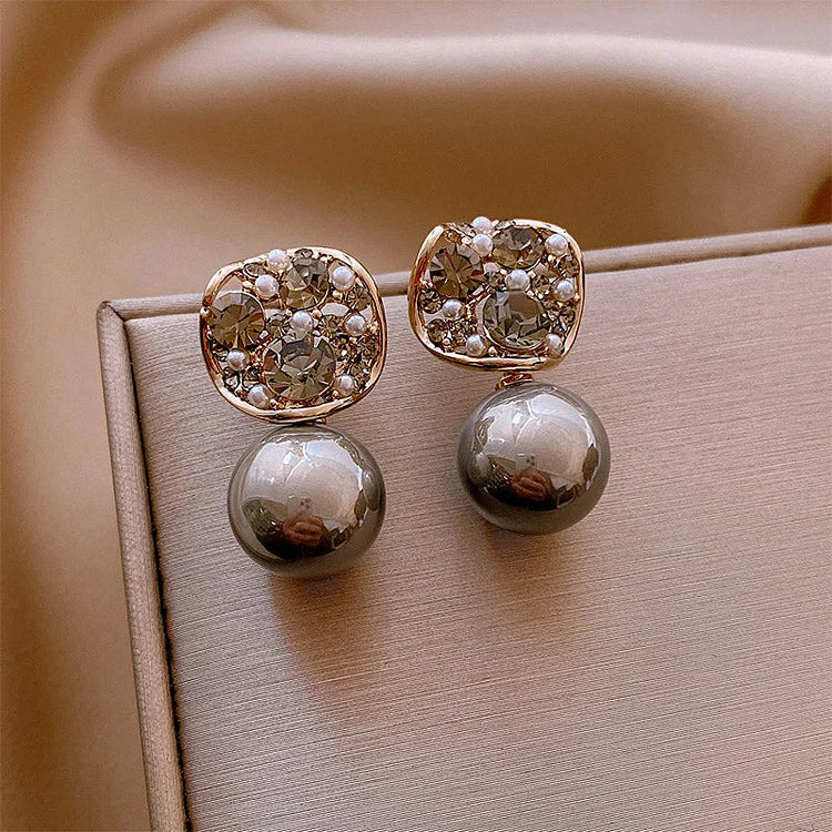 Parel Oorbellen - Luxora - Kristallen Statement Design - Elegante Cadeau Sieraad