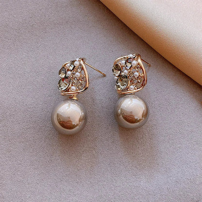 Parel Oorbellen - Luxora - Kristallen Statement Design - Elegante Cadeau Sieraad