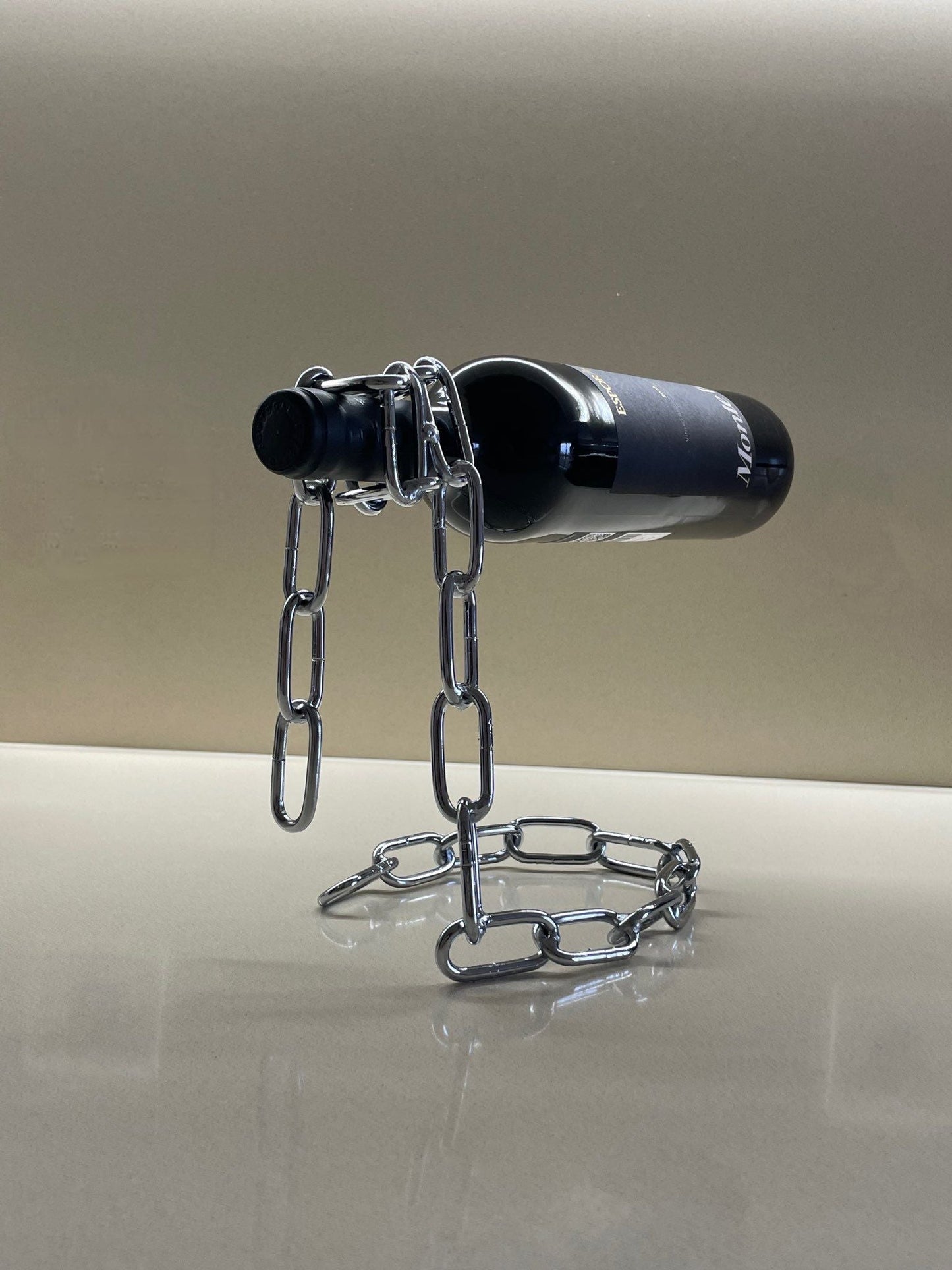 Wijnhouder - PrestigeHold - Stijlvol Design - Ketting Ondersteuning