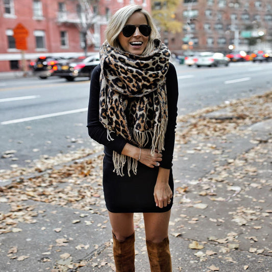 Winter Sjaal - CozyWrap - Luipaardprint - Warme Wol