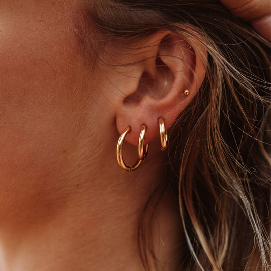 Gouden Hoepeloorbellen - Auréla - Tijdloze Sieraden voor Elke Dag - Elegante Cadeautip