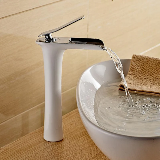 Wastafelkraan - AquaFlow - Modern Ontwerp - Watervaluitloop