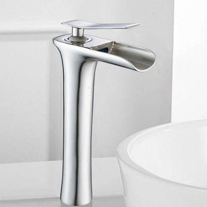 Wastafelkraan - AquaFlow - Modern Ontwerp - Watervaluitloop